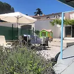 Les Micocouliers - Spacieuse Maison,4chambres ,avec Jardin- Parking -wifi * Béziers